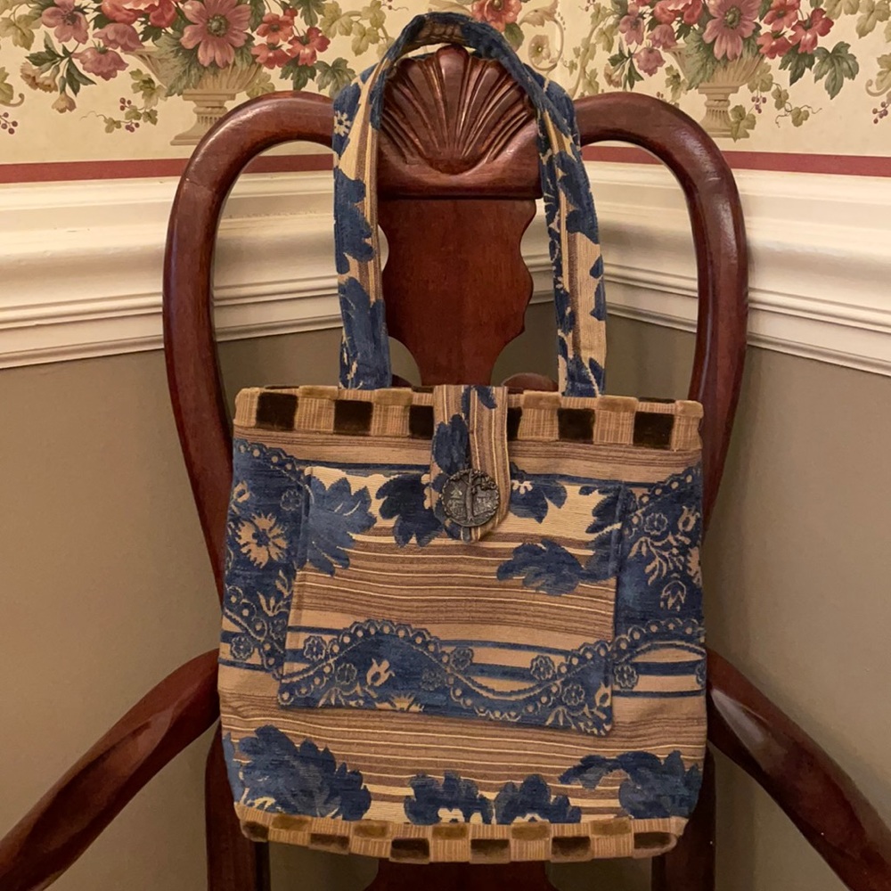 Debra Hodges Designs carpet textured handmade shoulder bag with Holland button